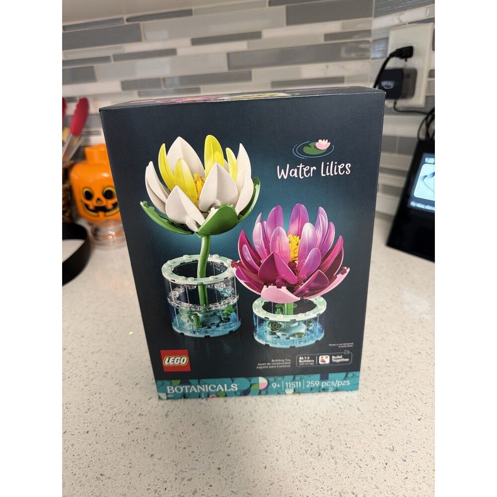 LEGO Botanicals Water Lilies NEW Factory Sealed Botanicals 11511 259 Pcs